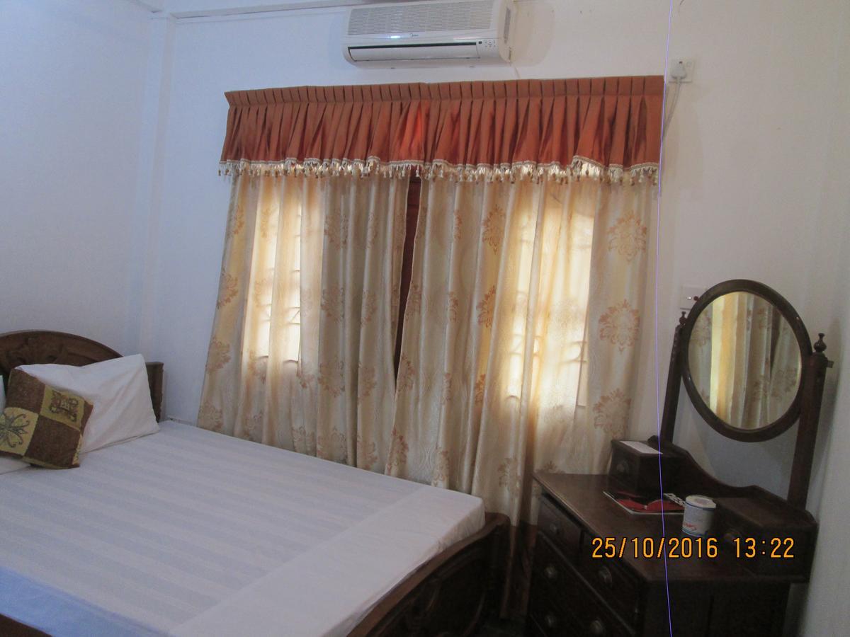 Hotel Blue Whale Jaffna Ngoại thất bức ảnh