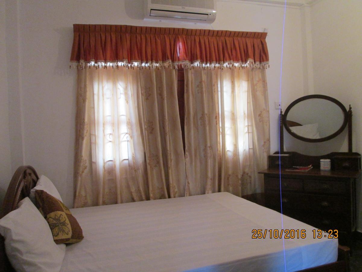 Hotel Blue Whale Jaffna Ngoại thất bức ảnh