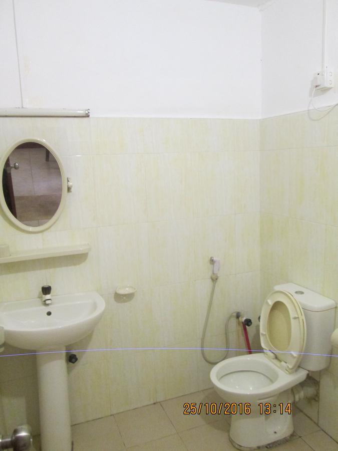 Hotel Blue Whale Jaffna Ngoại thất bức ảnh