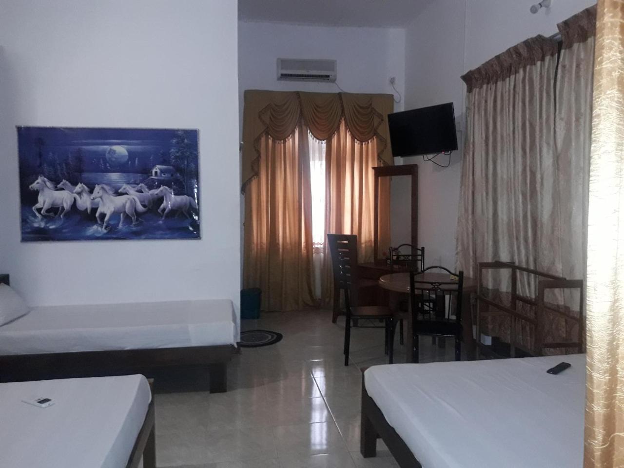 Hotel Blue Whale Jaffna Ngoại thất bức ảnh