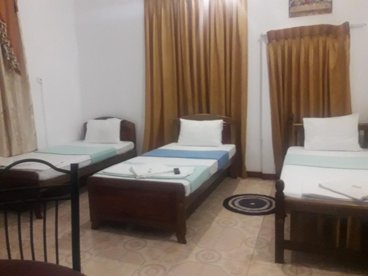 Hotel Blue Whale Jaffna Ngoại thất bức ảnh