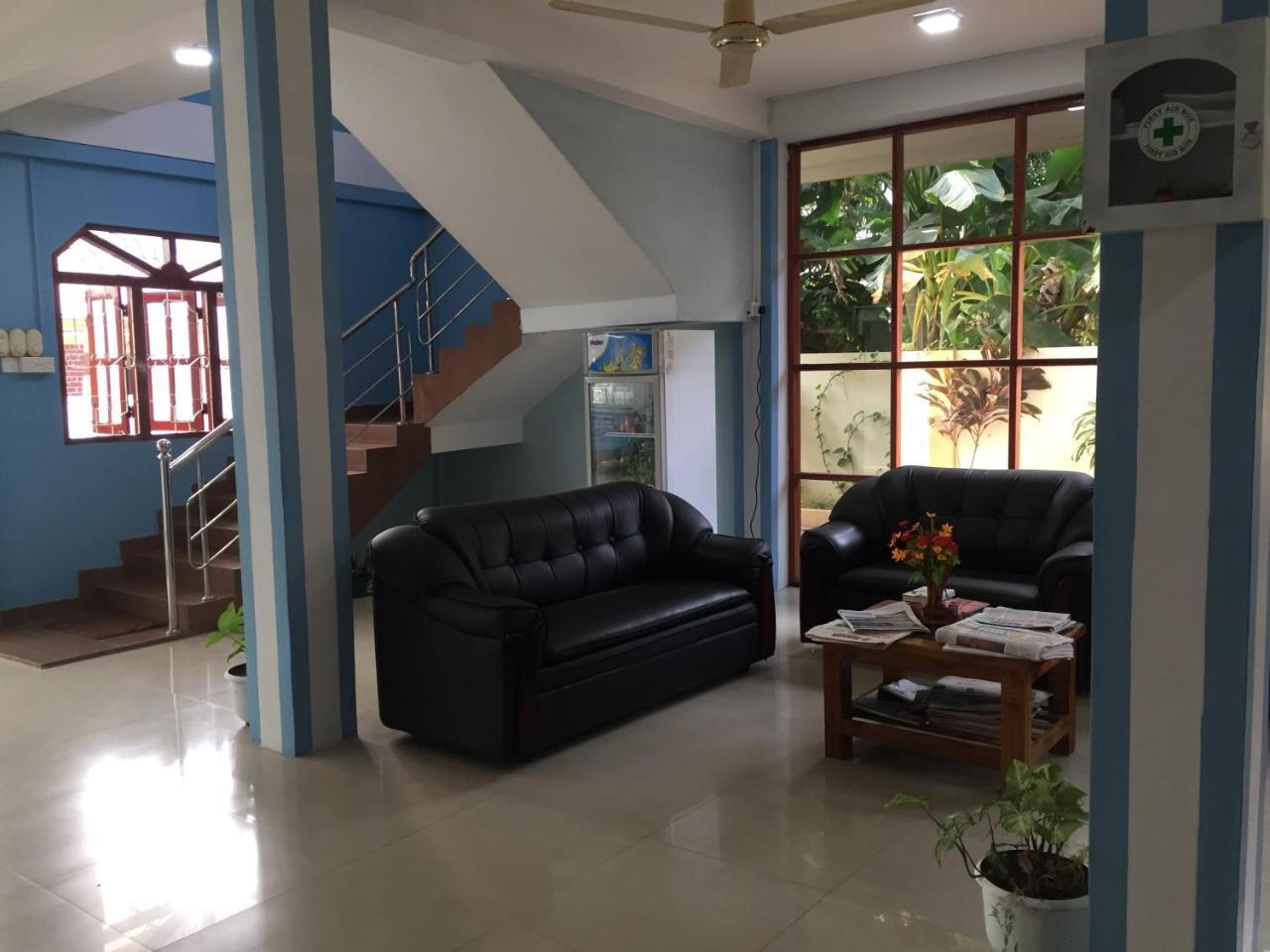 Hotel Blue Whale Jaffna Ngoại thất bức ảnh